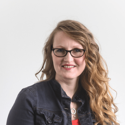 Headshot of Tammy Oppel